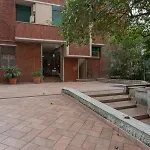 Apartment Comfortable And Quiet Near M4 Metro