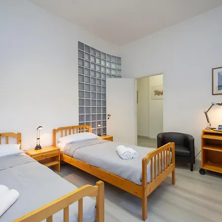 Apartmán Comfortable And Quiet Near M4 Metro Milán