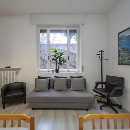Comfortable And Quiet Near M4 Metro Apartmán *