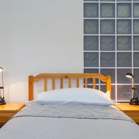 Apartmán Comfortable And Quiet Near M4 Metro