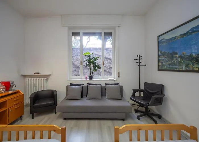 Comfortable And Quiet Near M4 Metro Apartmán *