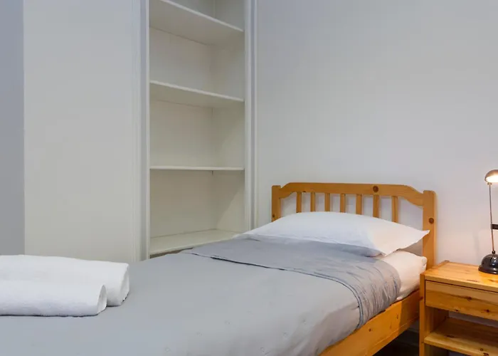 Comfortable And Quiet Near M4 Metro Apartmán Milán